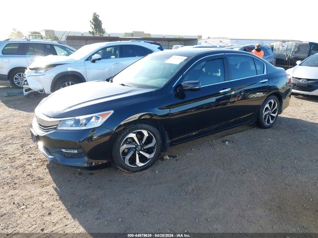 Honda ACCORD EXL 2016 1HGCR2F82GA144778 Image 2