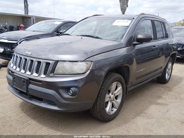 44979648 :رقم المزاد ، 1C4NJDBB5GD617504 vin ، 2016 Jeep Compass Sport مزاد بيع