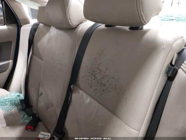 44979654 :رقم المزاد ، 1FAHP3HN5AW218505 vin ، 2010 Ford Focus Sel مزاد بيع