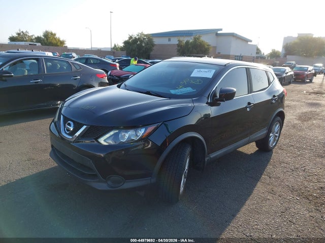 JN1BJ1CPXHW032163 Nissan Rogue Sport S
