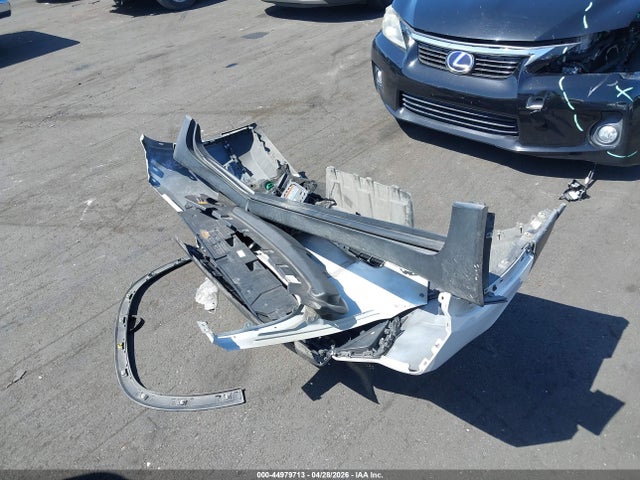 Продажа на аукционе авто 2018 Chevrolet Traverse Ls, vin: 1GNERFKW9JJ256740, номер лота: 44979713