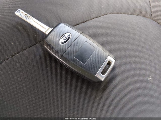 44979734 :رقم المزاد ، KNDJN2A29F7127329 vin ، 2015 Kia Soul مزاد بيع