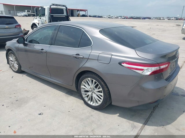 4T1B11HK9JU508281 Toyota CAMRY XLE