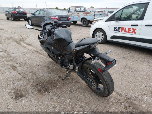 2025 Kawasaki Ex650 R მანქანა იყიდება აუქციონზე, vin: ML5EXER14SDAF9454, აუქციონის ნომერი: 44979756