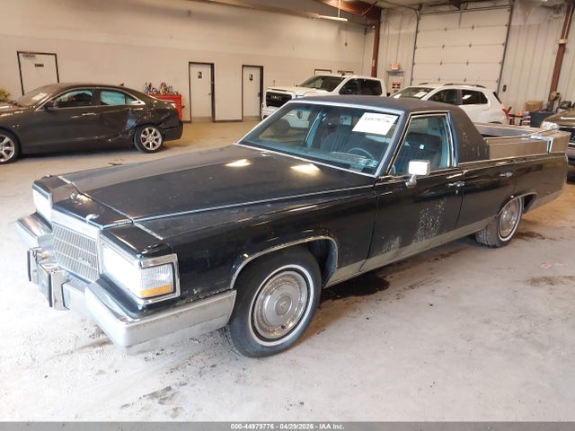 44979776 :رقم المزاد ، 1G6AD6981C9133857 vin ، 1982 Cadillac Deville مزاد بيع