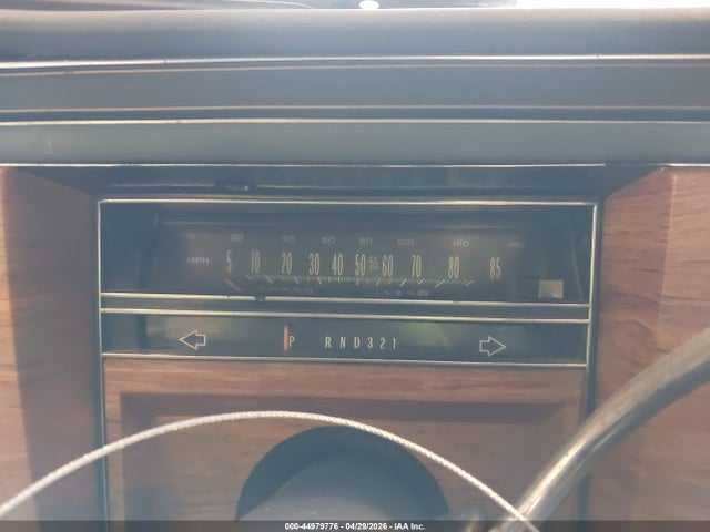44979776 :رقم المزاد ، 1G6AD6981C9133857 vin ، 1982 Cadillac Deville مزاد بيع