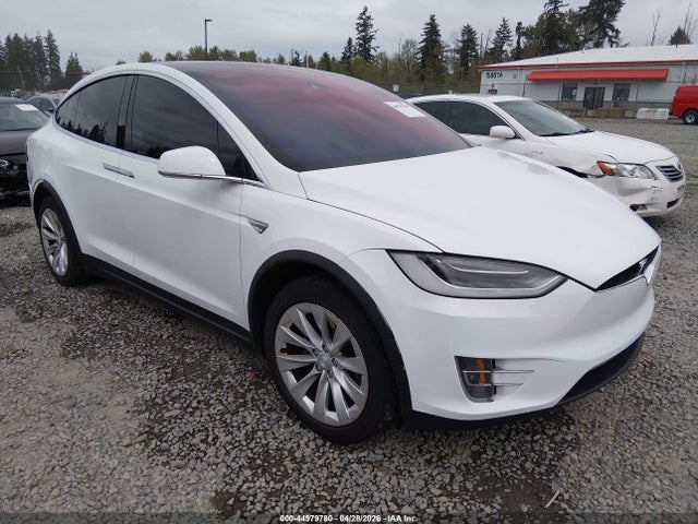 2016 5YJXCAE21GF014507 main image