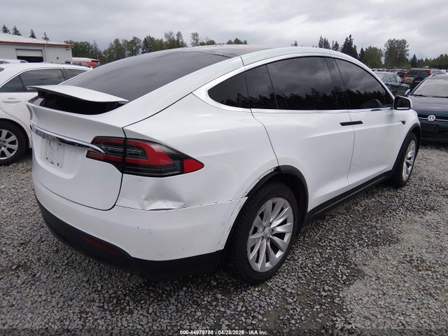 Tesla Model X 60d/70d/75d/90d 2016 5YJXCAE21GF014507 Image 4