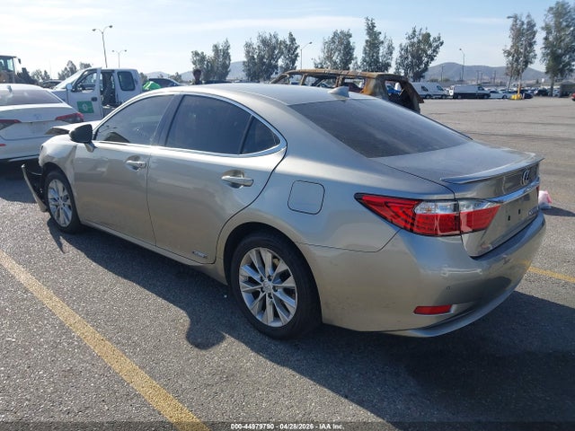 Продажа на аукционе авто 2015 Lexus Es 300h, vin: JTHBW1GG6F2093599, номер лота: 44979790