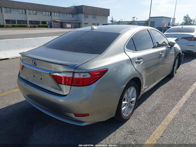 Продажа на аукционе авто 2015 Lexus Es 300h, vin: JTHBW1GG6F2093599, номер лота: 44979790
