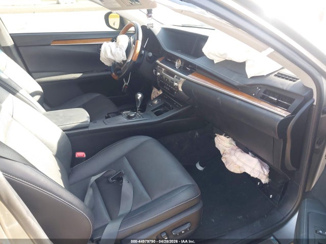 Продажа на аукционе авто 2015 Lexus Es 300h, vin: JTHBW1GG6F2093599, номер лота: 44979790