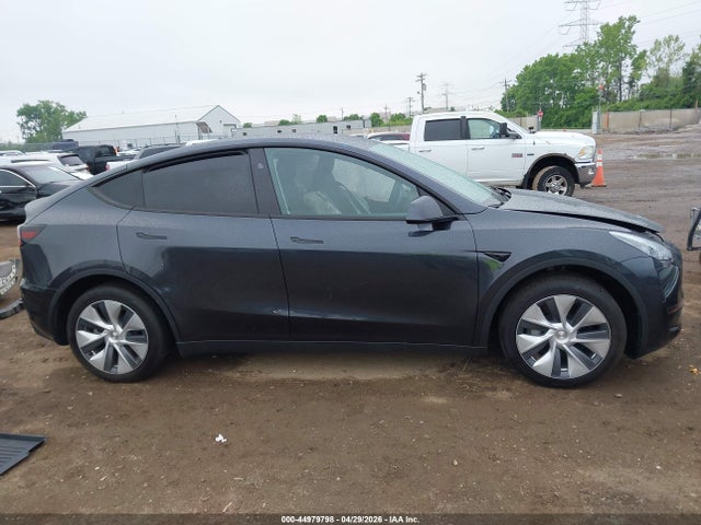 7SAYGDED6RF087311 Tesla Model Y Long Range Single Motor Rear-wheel Drive/rwd