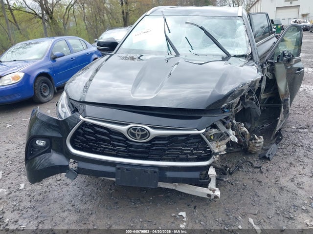 Продаж на аукціоні авто 2022 Toyota Highlander Xle, vin: 5TDGZRBH2NS192814, номер лоту: 44979803