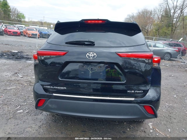 Продаж на аукціоні авто 2022 Toyota Highlander Xle, vin: 5TDGZRBH2NS192814, номер лоту: 44979803