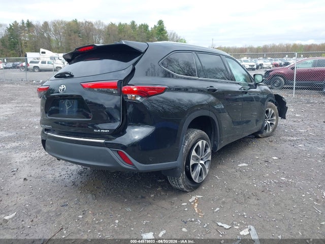 Продаж на аукціоні авто 2022 Toyota Highlander Xle, vin: 5TDGZRBH2NS192814, номер лоту: 44979803