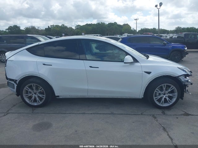 Продаж на аукціоні авто 2024 Tesla Model Y Long Range Dual Motor All-wheel Drive, vin: 7SAYGDEE0RA265770, номер лоту: 44979806