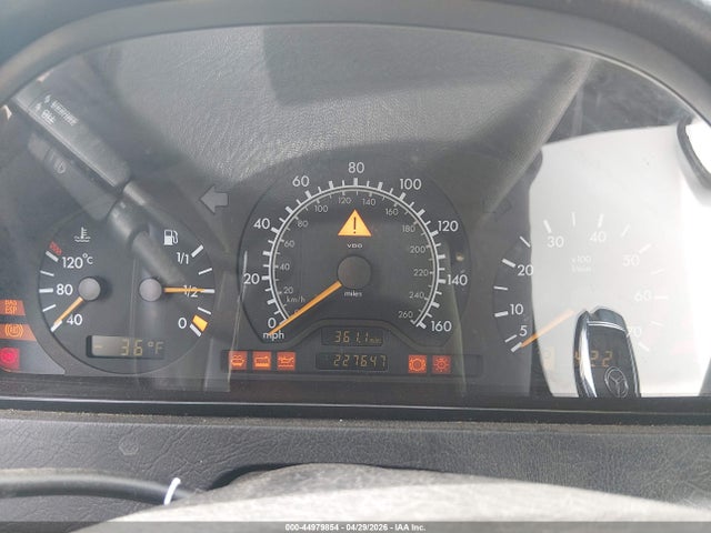 Aukcja sprzedaży 2000 Mercedes-benz C 230 Kompressor, vin: WDBHA24G5YA848236, numer aukcji: 44979854