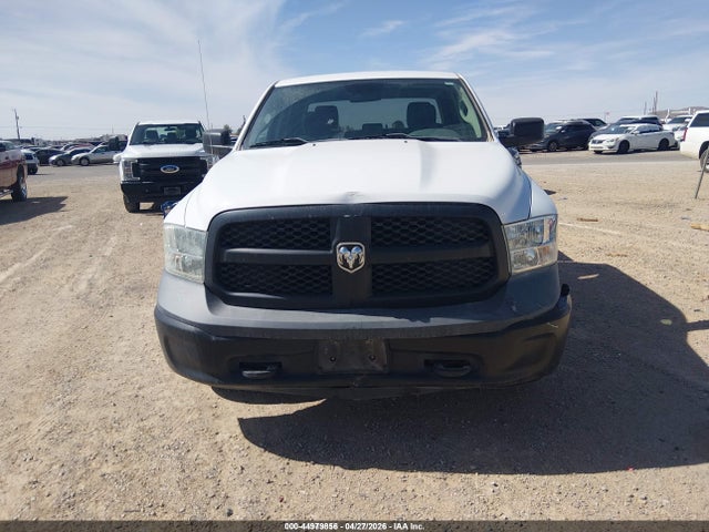 44979856 :رقم المزاد ، 1C6RR7KG8JS315853 vin ، 2018 Ram 1500 Tradesman  4x4 5'7 Box مزاد بيع