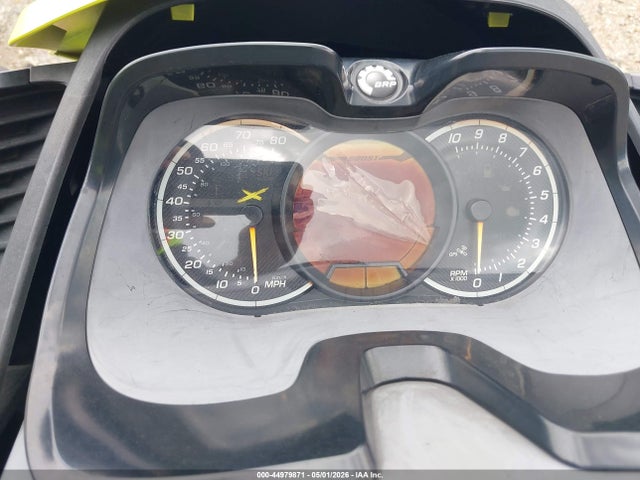 44979871 :رقم المزاد ، 4H1001318E0481708 vin ، 2014 Bombardier Seadoo Gsx مزاد بيع