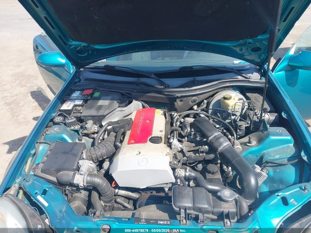 44979879 :رقم المزاد ، WDBKK47F8WF036317 vin ، 1998 Mercedes-benz Slk 230 مزاد بيع