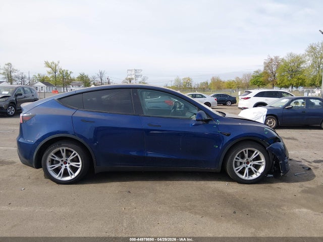 Продаж на аукціоні авто 2021 Tesla Model Y Long Range Dual Motor All-wheel Drive, vin: 5YJYGDEE5MF071163, номер лоту: 44979890
