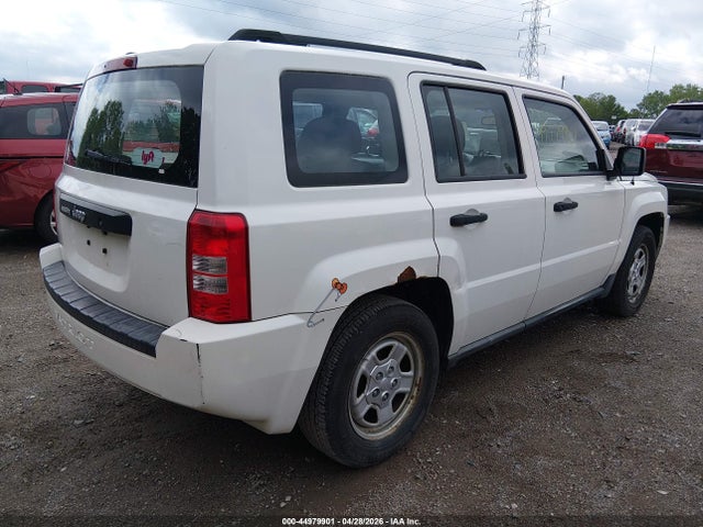 2010 Jeep Patriot Sport მანქანა იყიდება აუქციონზე, vin: 1J4NT2GA3AD639596, აუქციონის ნომერი: 44979901
