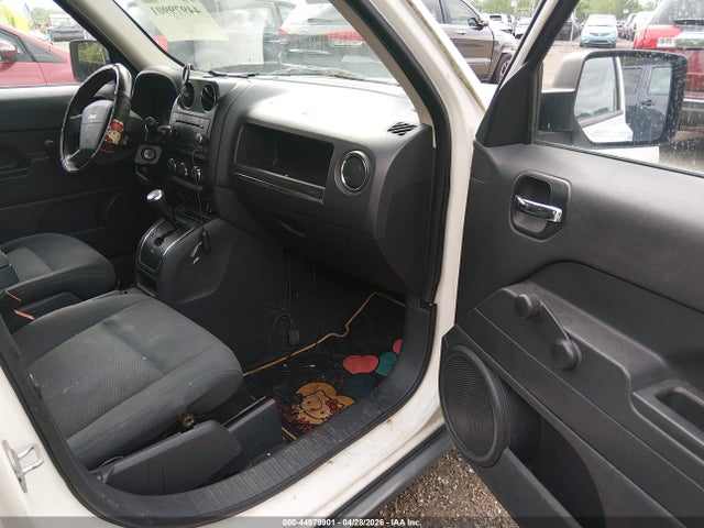 2010 Jeep Patriot Sport მანქანა იყიდება აუქციონზე, vin: 1J4NT2GA3AD639596, აუქციონის ნომერი: 44979901