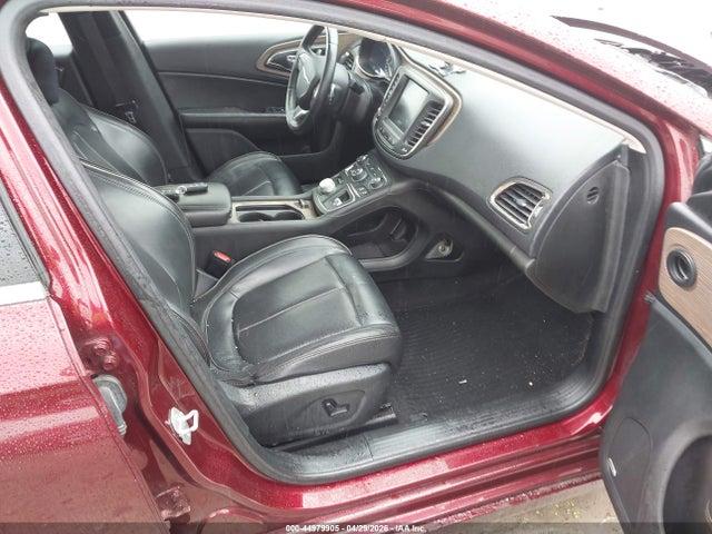 44979905 :رقم المزاد ، 1C3CCCEG1FN589314 vin ، 2015 Chrysler 200 C مزاد بيع