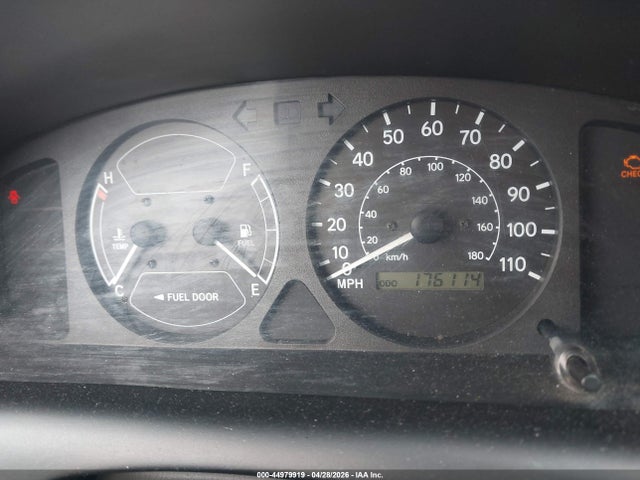 Auction sale of the 2000 Toyota Corolla Ve, vin: 2T1BR12E0YC317937, lot number: 44979919
