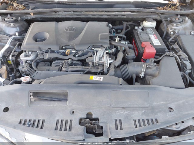 4T1B11HK9JU601351 Toyota CAMRY SE