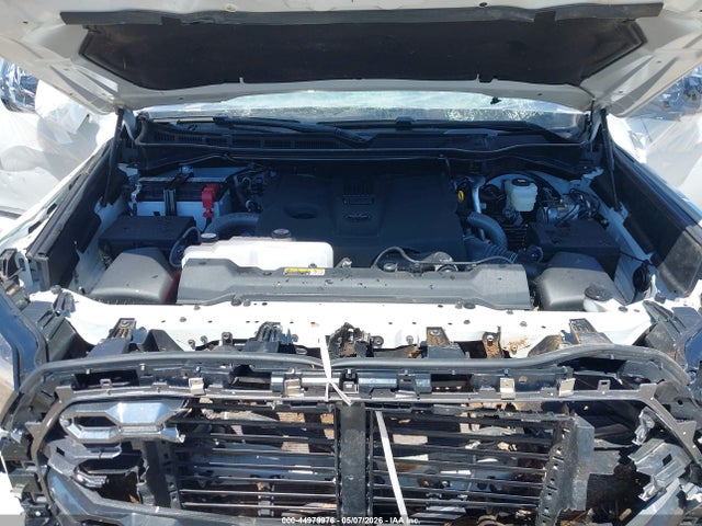Продажа на аукционе авто 2025 Toyota Tundra Platinum, vin: 5TFNA5DB7SX249563, номер лота: 44979976
