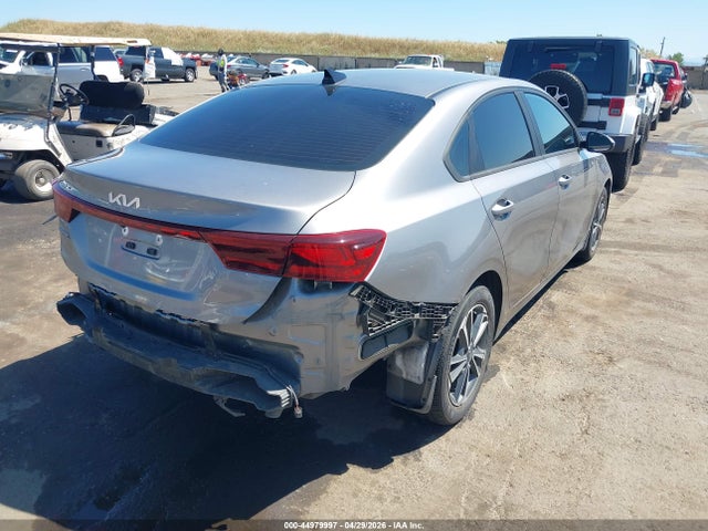 3KPF24ADXPE553429 KIA Forte Lxs