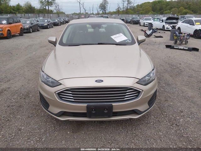 44980006 :رقم المزاد ، 3FA6P0LU3KR159088 vin ، 2019 Ford Fusion Hybrid Se مزاد بيع