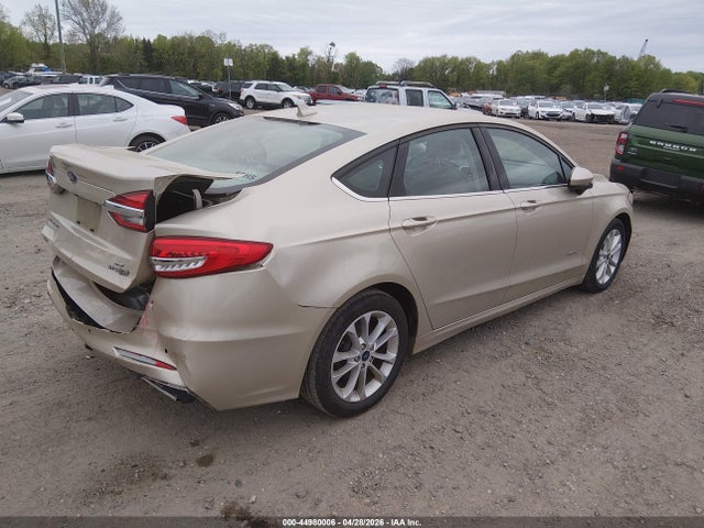 44980006 :رقم المزاد ، 3FA6P0LU3KR159088 vin ، 2019 Ford Fusion Hybrid Se مزاد بيع
