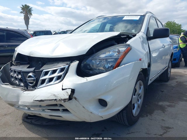 JN8AS5MV2FW768042 Nissan Rogue Select S