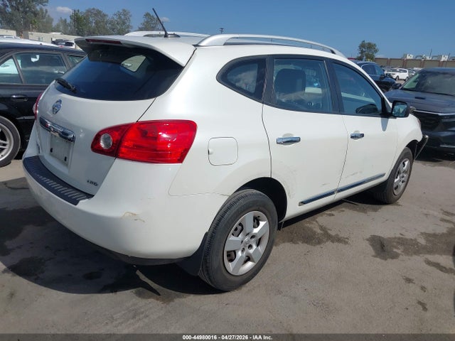 JN8AS5MV2FW768042 Nissan Rogue Select S