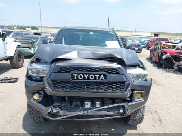 Aukcja sprzedaży 2017 Toyota Tacoma Trd Off Road, vin: 5TFCZ5AN7HX110072, numer aukcji: 44980020