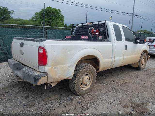 44980029 :رقم المزاد ، 1FT7X2A62CEA82152 vin ، 2012 Ford F-250 Xl مزاد بيع