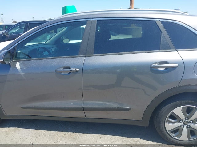 Продажа на аукционе авто 2017 Kia Niro Ex, vin: KNDCC3LC2H5104077, номер лота: 44980052