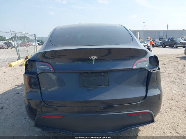 Auction sale of the 2024 Tesla Model Y Long Range Single Motor Rear-wheel Drive/rwd, vin: 7SAYGDED1RF152274, lot number: 44980053