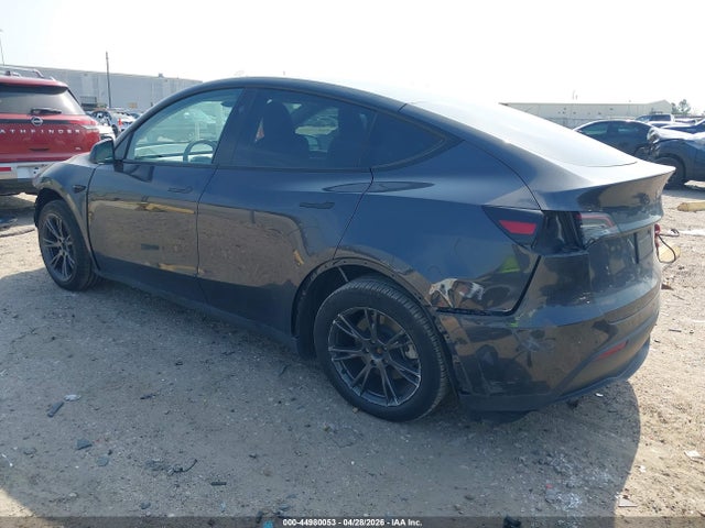 Auction sale of the 2024 Tesla Model Y Long Range Single Motor Rear-wheel Drive/rwd, vin: 7SAYGDED1RF152274, lot number: 44980053