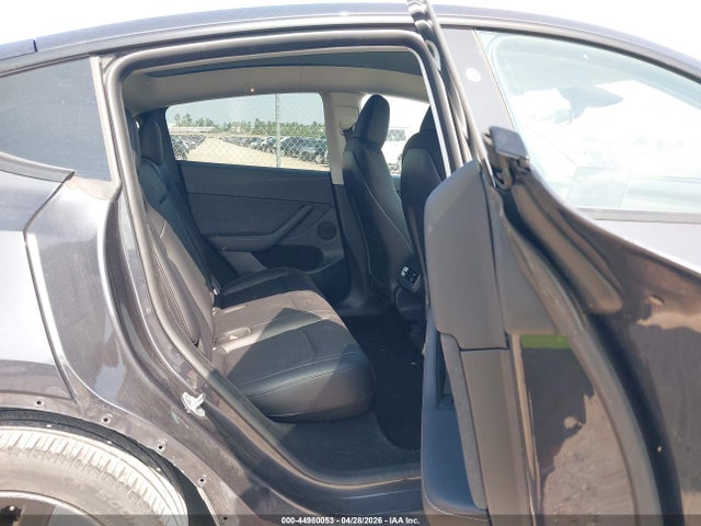 Auction sale of the 2024 Tesla Model Y Long Range Single Motor Rear-wheel Drive/rwd, vin: 7SAYGDED1RF152274, lot number: 44980053