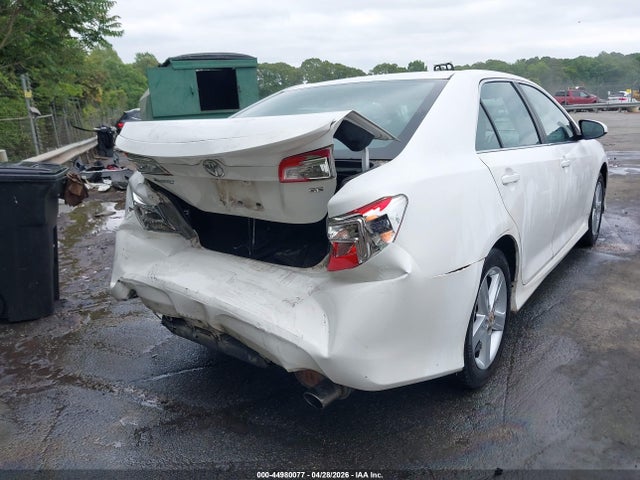 44980077 :رقم المزاد ، 4T1BF1FK2CU557085 vin ، 2012 Toyota Camry Se مزاد بيع