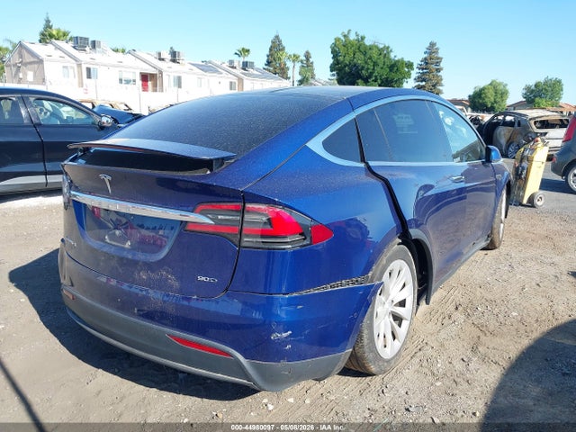 Продаж на аукціоні авто 2016 Tesla Model X 60d/70d/75d/90d, vin: 5YJXCAE20GF004955, номер лоту: 44980097