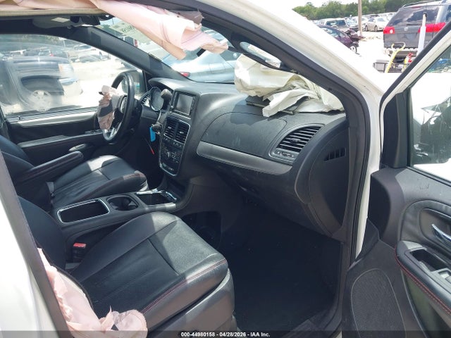 Продаж на аукціоні авто 2016 Dodge Grand Caravan R/t, vin: 2C4RDGEG7GR376169, номер лоту: 44980158
