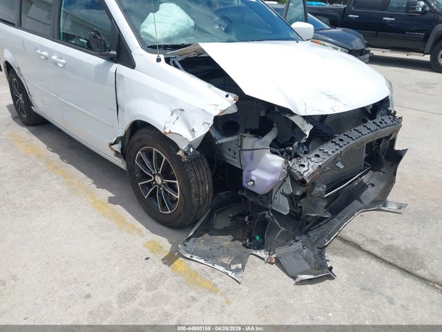 Продаж на аукціоні авто 2016 Dodge Grand Caravan R/t, vin: 2C4RDGEG7GR376169, номер лоту: 44980158