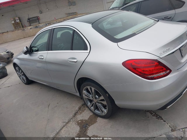 2015 Mercedes-benz C 300 4matic მანქანა იყიდება აუქციონზე, vin: 55SWF4KB8FU000870, აუქციონის ნომერი: 44980183