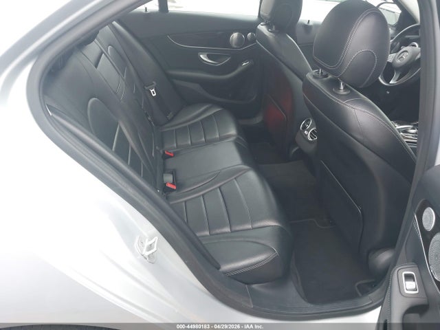 2015 Mercedes-benz C 300 4matic მანქანა იყიდება აუქციონზე, vin: 55SWF4KB8FU000870, აუქციონის ნომერი: 44980183