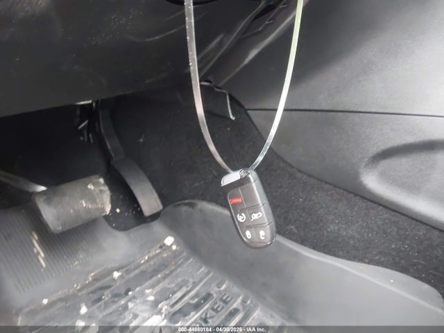 Продаж на аукціоні авто 2021 Jeep Grand Cherokee Laredo X 4x4, vin: 1C4RJFAG8MC736823, номер лоту: 44980184