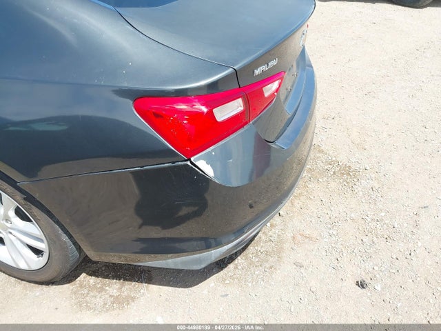 1G1ZE5ST9HF204018 Chevrolet MALIBU 1LT